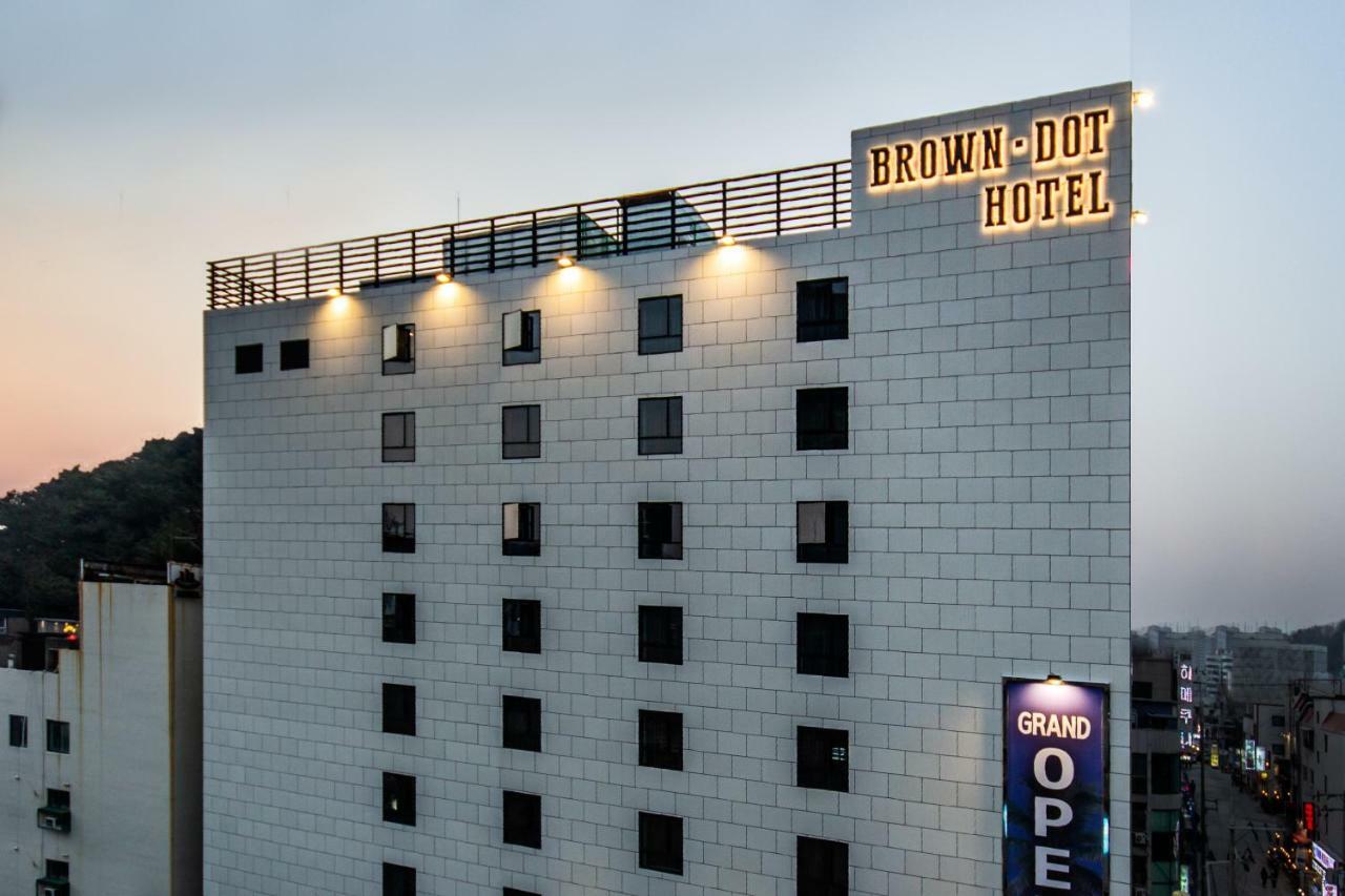 Brown-Dot Hotel Hadan Puszan Kültér fotó