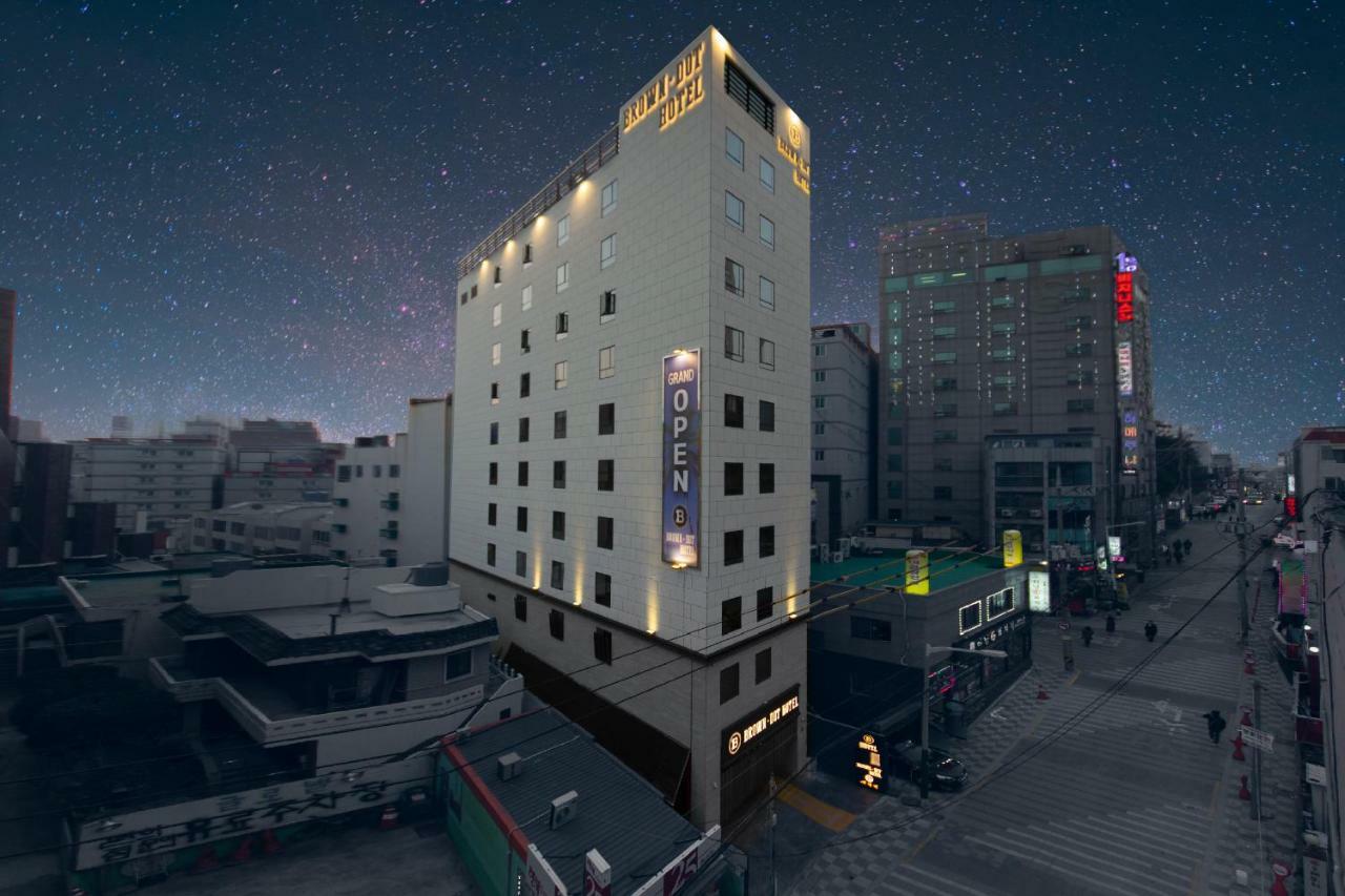 Brown-Dot Hotel Hadan Puszan Kültér fotó